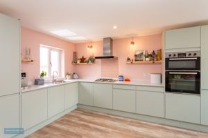 Kitchen- click for photo gallery